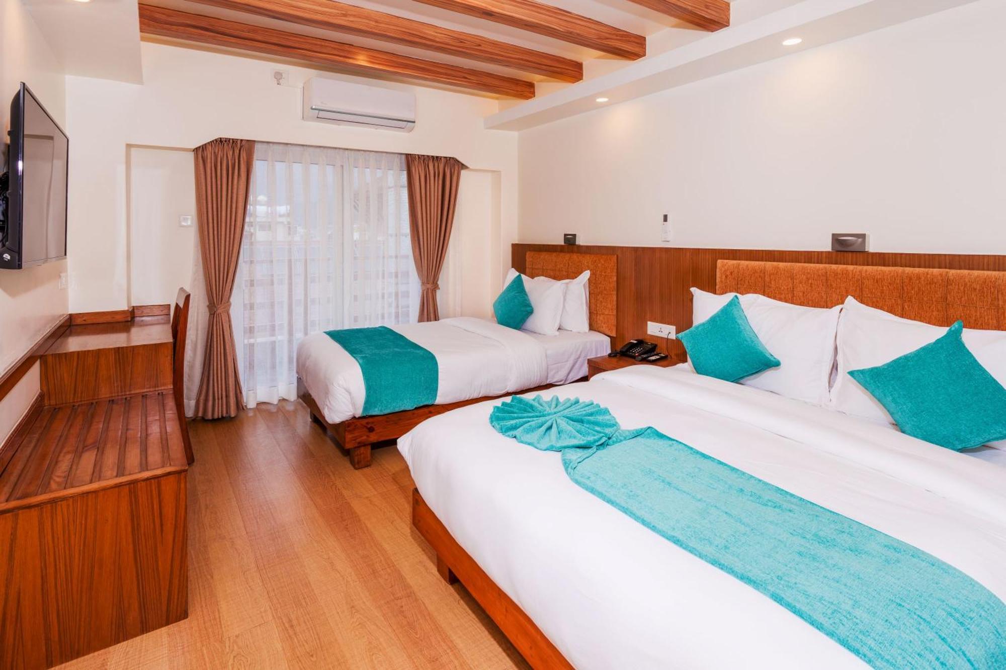 Pokhara Alpine And Springs 호텔 외부 사진