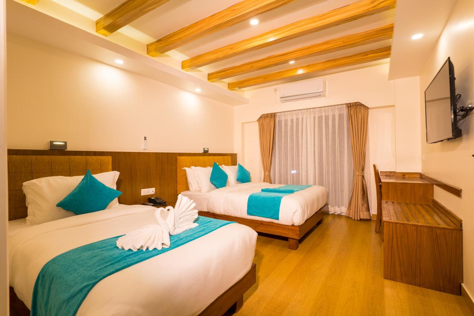 Pokhara Alpine And Springs 호텔 외부 사진